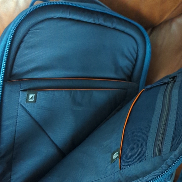 Rucksack Thule Vea 17L Light Navy - Picture 9 of 16